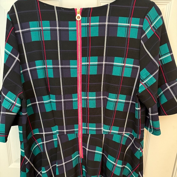 Draper James x Eloqui Green & Black Plaid Flared Bottom Dress - Picture 4 of 4
